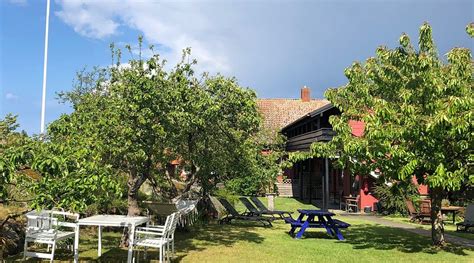 TINES GJESTEHUZ (Allinge, Bornholm, Denmark) - Pension Reviews & Photos ...