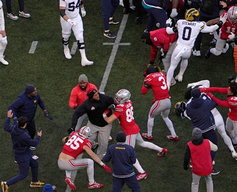 Fight breaks out after Michigan-Ohio State football game - ABC News