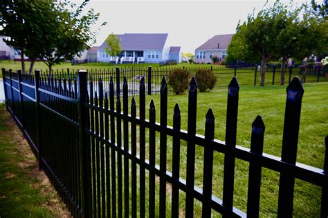 Picket Fence Installation in Indianapolis & Beyond
