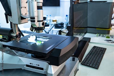 Graphics Card Under Microscope 的图像结果