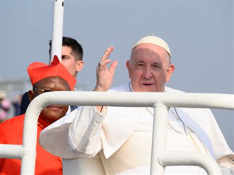 Huge crowds turn out for pope’s mass in DR Congo capital | Religion News | Al Jazeera