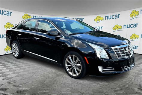2013-Cadillac-XTS-Premium