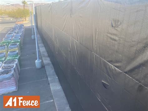 How to Install Privacy Fence Screening 的图像结果