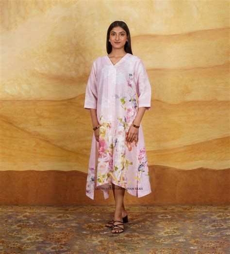 Banarasi Silk Sarees Manufacturer & Wholesaler in Varanasi India