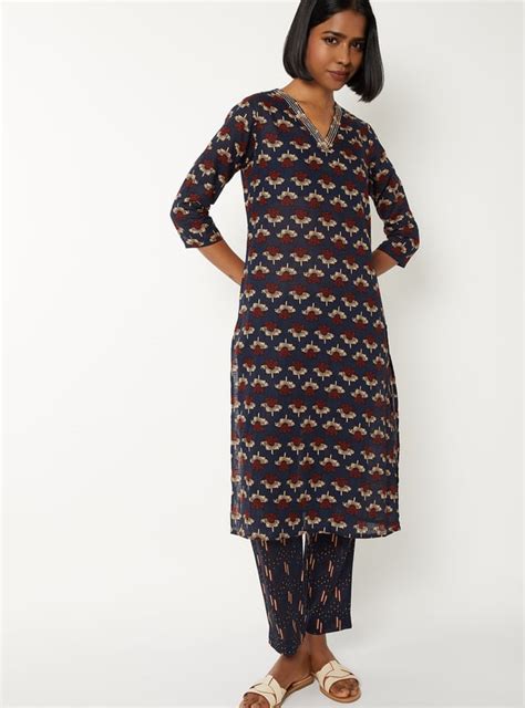 Buy Women Printed Straight Kurta Set Online at just Rs. 999.0 ...