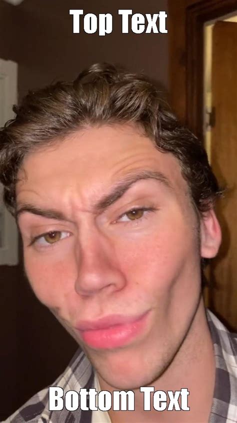 Bottom Text Meme 的图像结果