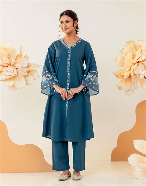 NARMADA TEAL BLUE EMBROIDERED KURTA SET – Studio Misri
