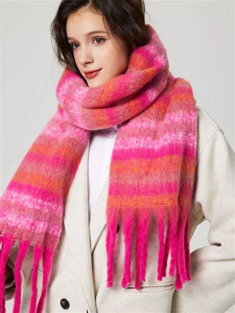 Find Your scarf - For all the ways you love to dress.