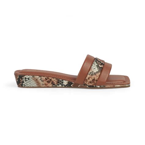 Buy Stylist & Trendy Sandals for Women Online at Tresmode.com