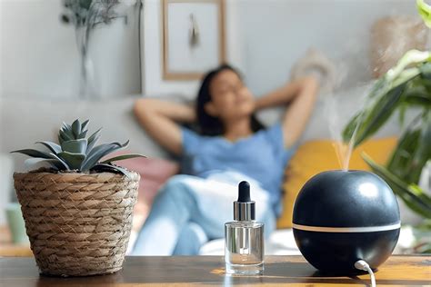 How to Use Essential Oils for Everyday Wellness – Liver Support Institute