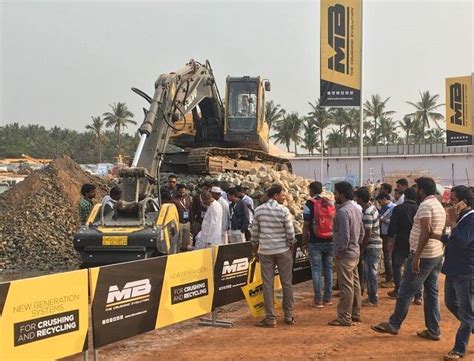 The LIVE DEMO of MB Crusher gets to BC India 2018! - MB S.p.A.