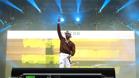 Tributes Pour In Hollywood Mourns The Tragic Passing Of Dee Riley ...