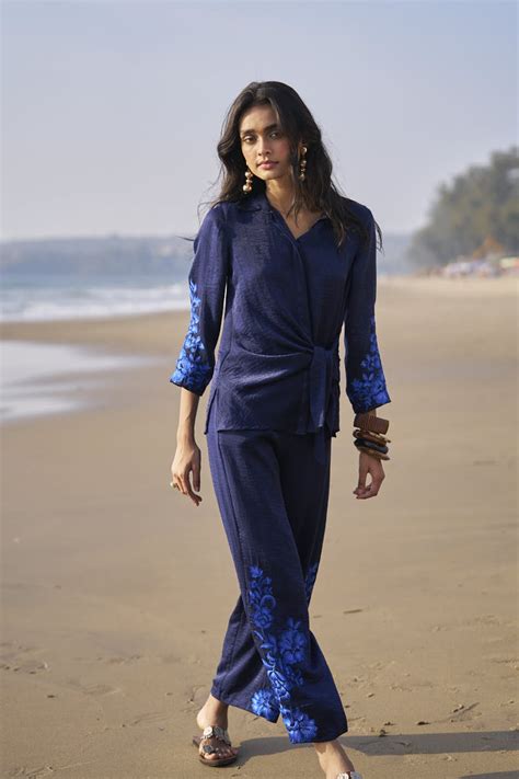 Side Tie Embroidered Cuff Shirt – dash and dot