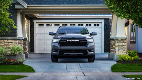 Ram 1500 Ramcharger | 2025MY Bighorn | Front