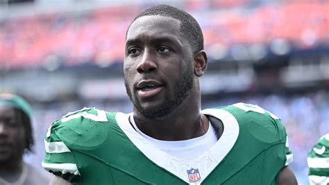 Commanders sign Norfolk native Holmes to free agent deal | 13newsnow.com