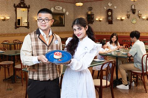 Search our Job Opportunities at DISNEY - Disney Careers Background