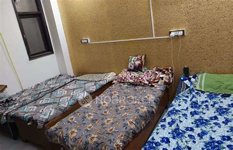 PG for FEMALE in Govindpuri Extension for Rs 8000 available Immediately ...