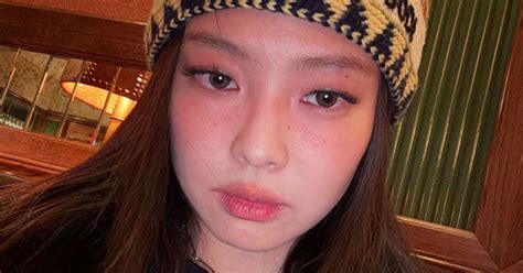 7 Steps to Follow at Home for Glass Skin