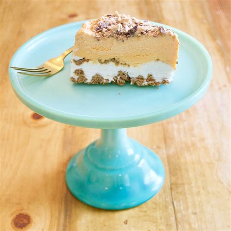 Pumpkin Gingersnap Gluten Free Ice Cream Cake - More Momma!