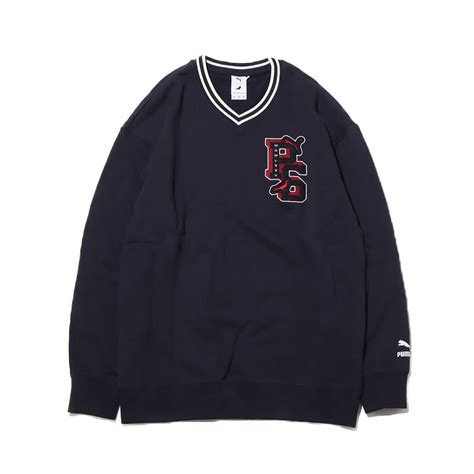 PUMA PUMA X STAPLE V-NECK CREW TR NEW NAVY（プーマ プーマ × ステイプル V-ネック クルー TR ...