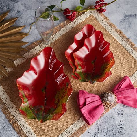 Chic Glass Plates: Stylish Designs for Snacks, Desserts, and Gifts