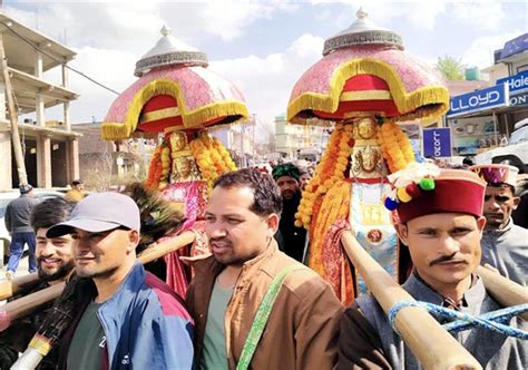 Mandi: देवता मार्कंडेय ऋषि और देव कोटलू लाव-लश्कर के साथ शिवरात्रि ...