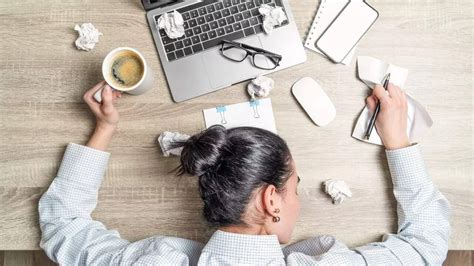 Ex Deloitte Professional Sees Her Layoff As A Blessing In Disguise ...