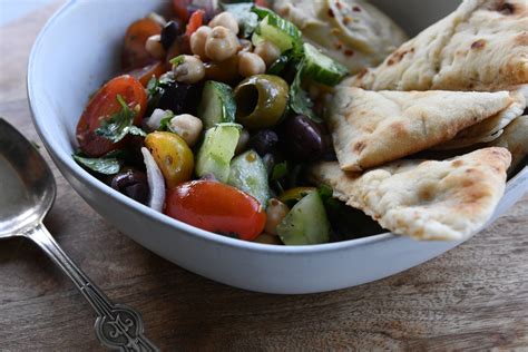 Greek Salad With Hummus and Naan Bread — Crazy Blonde Life