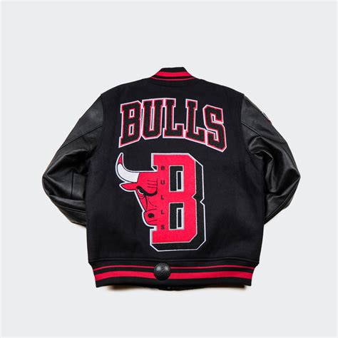 Pro Standard Chicago Bulls Varsity Jacket | Chicago City Sports