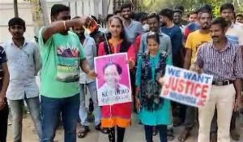 TS CM KCR : ఏపీలో కేసీఆర్‌ చిత్రపటానికి పాలాభిషేకం..మరి మీరెప్పుడు ...