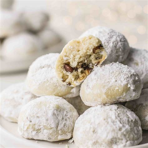 Polvorones: Mexican Wedding Cookies Recipe
