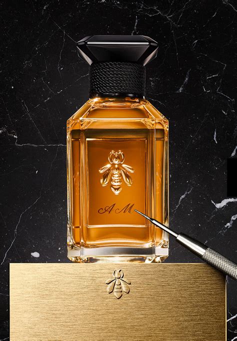 Fragrance Engraving: Engraved Perfume for Her & Him ⋅ GUERLAIN