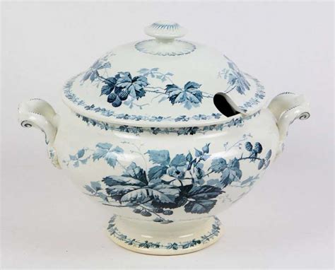 Villeroy & Boch Terrine *Brombeere* — online bei Auktion kaufen ...