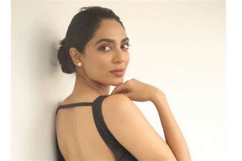 Sobhita Dhulipala reveals how 'Deepika Padukone in Om Shanti Om ...
