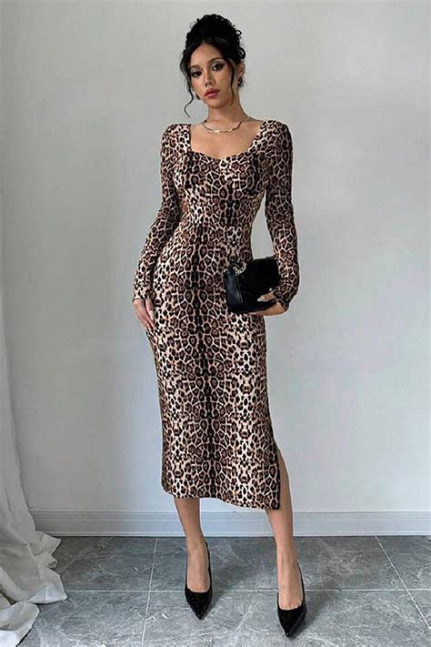 Kahverengi Kadife Kumaş Dijital Baskılı Göğüs Glop Detaylı Yırtmaç ...