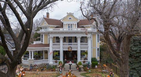 Wey Mansion’s new owners take the interior back to 1909 | Wichita Eagle