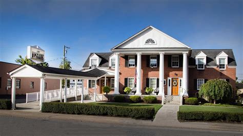 Facilities | Tomblyn Funeral Home & Cremation Service