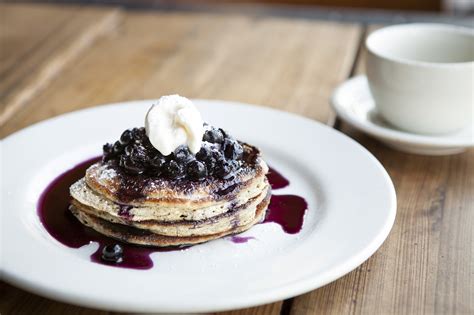 Best brunch restaurants in Los Angeles for pancakes