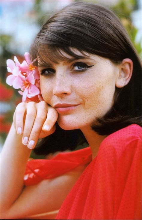 SANDIE SHAW British pop singer 1960's. MOJO '60's #5 2017 (please ...