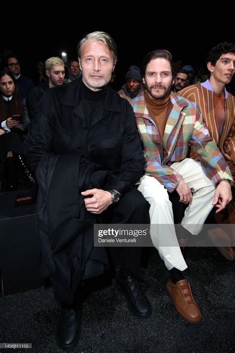 Mads Mikkelsen will be at London's Star Wars Celebration signing ...