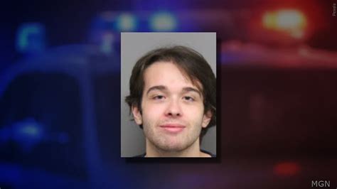 Man arrested after robbery at east Lincoln Walgreens, police say
