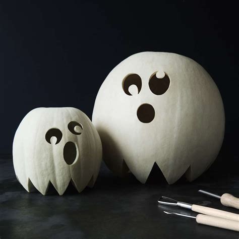 Carve Pumpkin Ghost