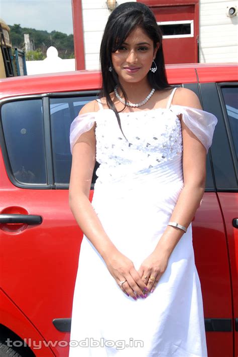 Latest Hari Priya New Hot Looking Stills