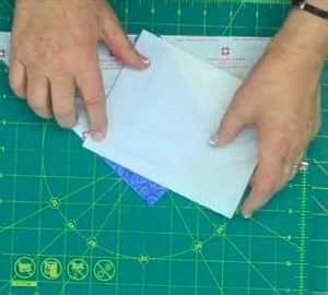 Stretched Periwinkle Quilt Tutorial 的图像结果