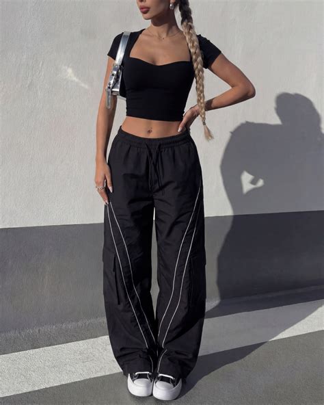 Sweet Heart Neckline Ribbed Top With Stripped Baggy Korean Pants – Oyela