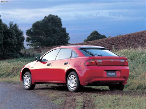 Images of Mazda 323 Astina (BA) 1994–98 (2048x1536)
