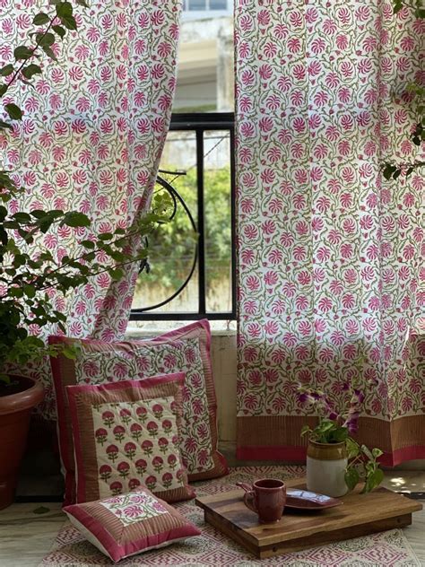 Curtain