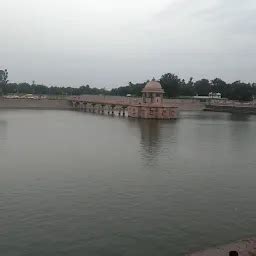 Acharya Shree Raghuvirji Maharaj Mandir - Smruti Mandir - Hindu temple ...