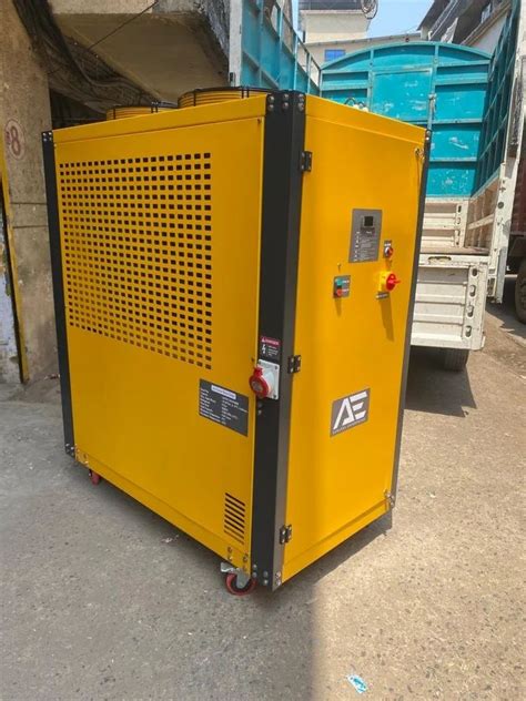 Industrial Chiller - Chiller For Soft Drinks plant Manufacturer from Vasai