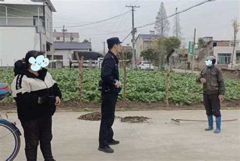 邻里因土地边界产生纠纷，湖北荆州民警耐心劝导化解_腾讯新闻